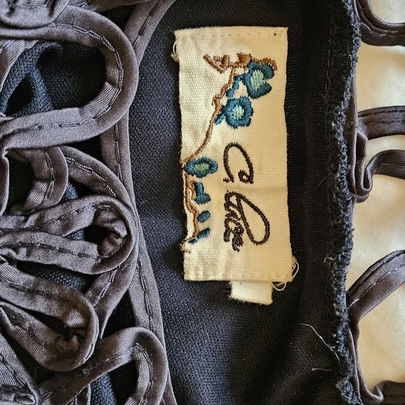 Dress - Picture 4 of 4